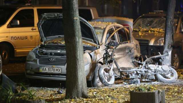 Взрыв на пороге столичной редакции. Фоторепортаж
