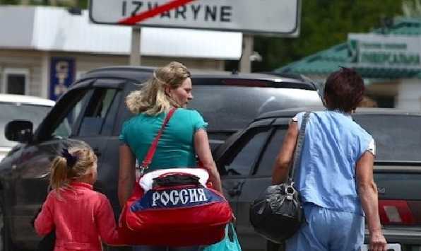 Хмурого россиянина легко отличить от улыбчивого лица украинца – крымчанка