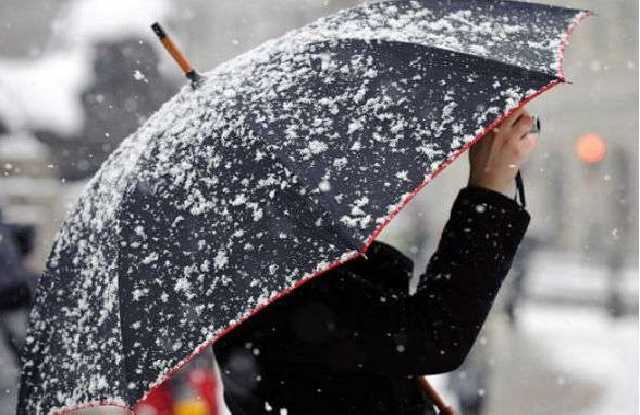 У зв′язку зі снігопадами на Закарпатті оголосили штормове попередження