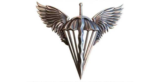 Нет голубым беретам: Украинские десантники получили новые знаки отличия и форму