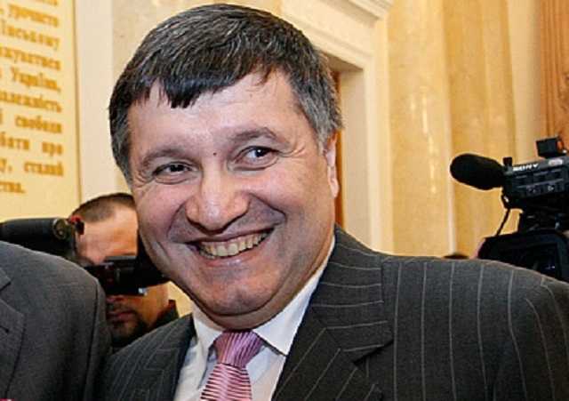 "Звоните Парубию": в Раде отказались инициировать отстранение Авакова