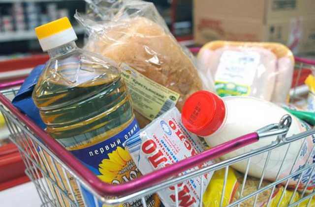 Украинцев заставят экономить на самом необходимом: цифры поражают