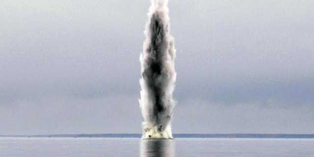 На Киевском море взорвали две авиабомбы времен Второй мировой