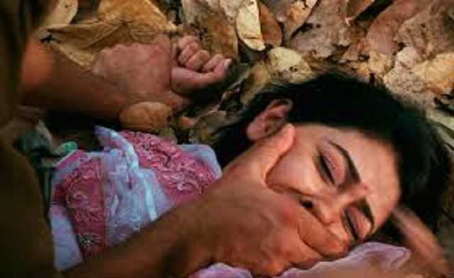 На побережье Италии нашли 26 трупов изнасилованных девушек: опубликовано жуткое видео