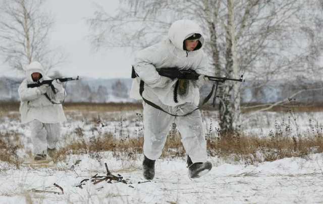 Бойцы приготовились к зиме по последнему писку моды