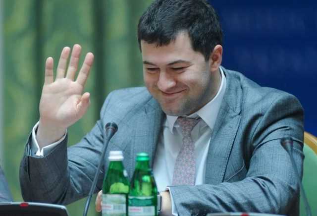 Нерухомий інвалід пішов: спливло п’ятизіркове “диво” Насірова