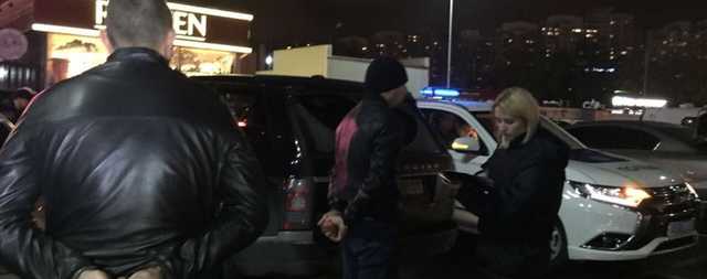 Нардеп оприлюднив особи затриманих у Києві молодиків із вибухівкою