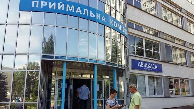 Почему родители бьют в колокола из-за новых правил поступления в вузы