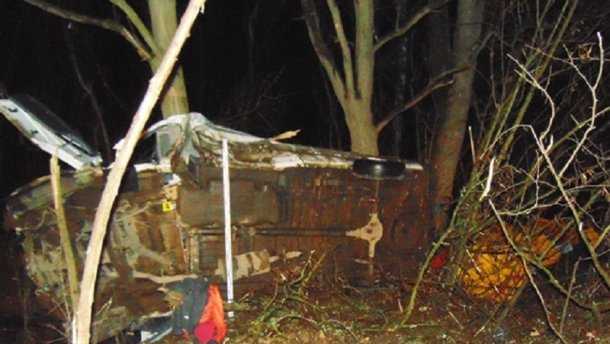 На Житомирщине перевернулся микроавтобус, есть погибшие