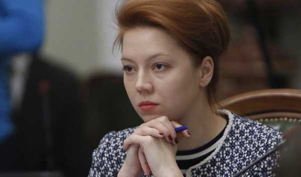 ó   -     .  .     ,  