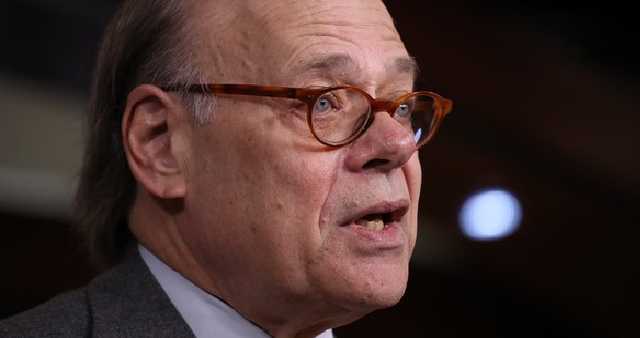 Демократы в Конгрессе объявили о начале процедуры импичмента Трампа