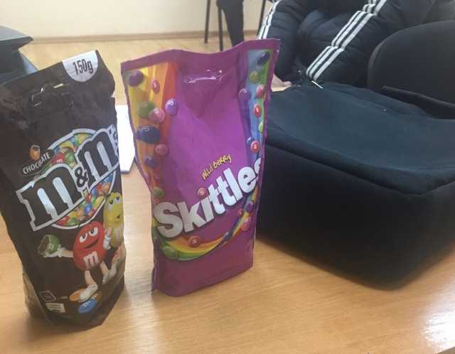 Українець в упаковках з-під цукерок намагався ввезти із Польщі наркотики