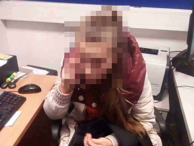 Молодая одесситка из магазина украла колбасы на три тысячи гривен