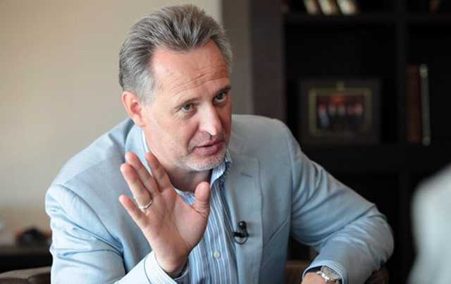 Королівська розкіш: українцям показали маєток Фірташа