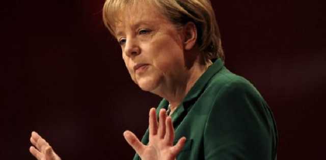 Лучше новые выборы: Меркель не хочет формировать правительство меньшинства