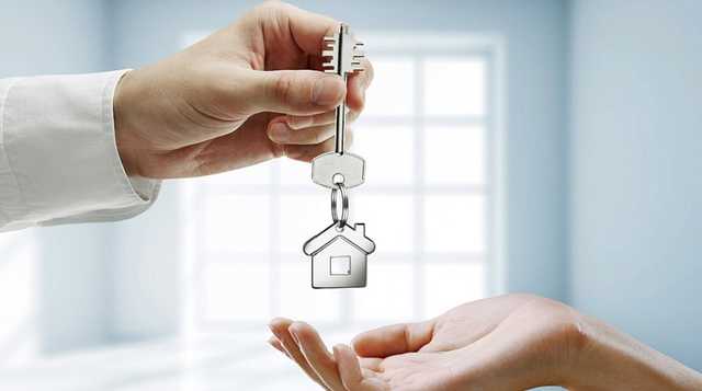 Украинский посол-миллионер приобрел квартиру за сто гривен