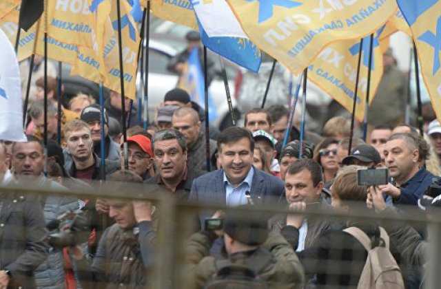 Саакашвили подтвердил: 3 декабря начнется смещение Порошенко