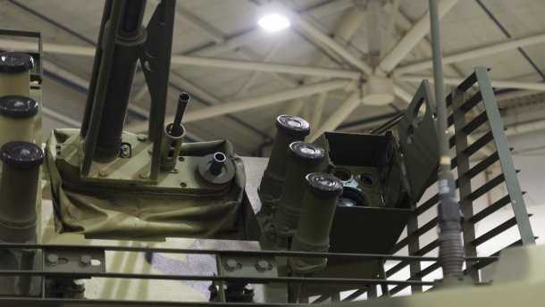 Порошенко показал сверхмощную украинскую военную машину: фото