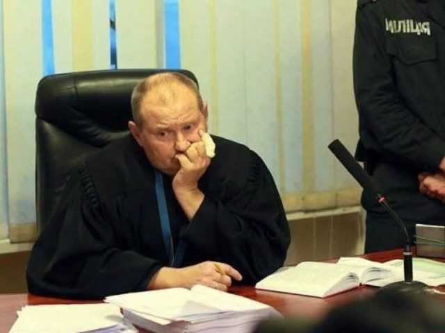 Высший совет правосудия уволил судью Чауса