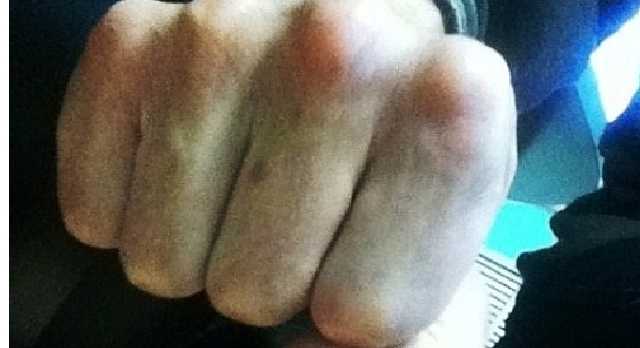 Во время обыска сильно избили следователя и отобрали изъятое