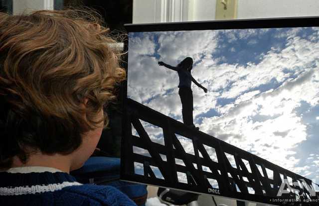 Як уберегти дитину від "груп смерті". Поради експертів