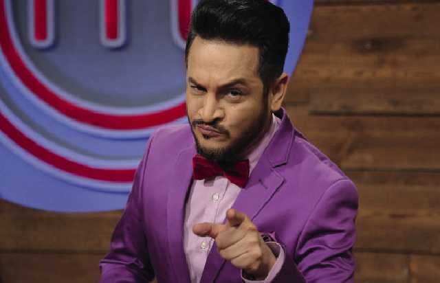 Судья телепроекта СТБ "МастерШеф" преградил путь незрячим в их специализированную библиотеку