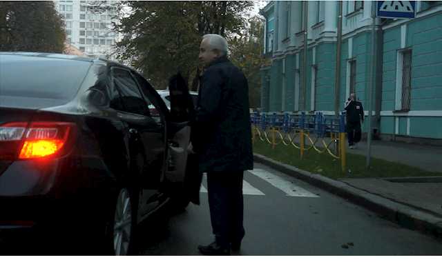 Глава НААН Гадзало носит туфли по цене "пять гектаров на каждой ноге"