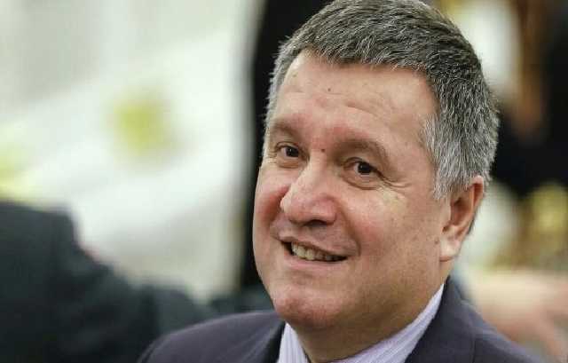 Михаил Подоляк: «Три разрушительных процесса постепенно выходят на финишную прямую»