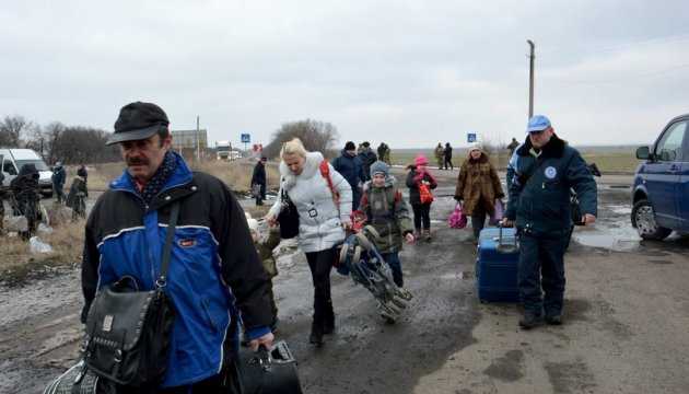 Зима и отсутствие работы гонят переселенцев обратно домой на неподконтрольные территории