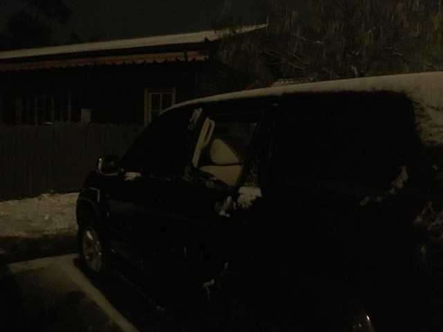 Неизвестные разбили автомобиль бывшему министру ЖКХ