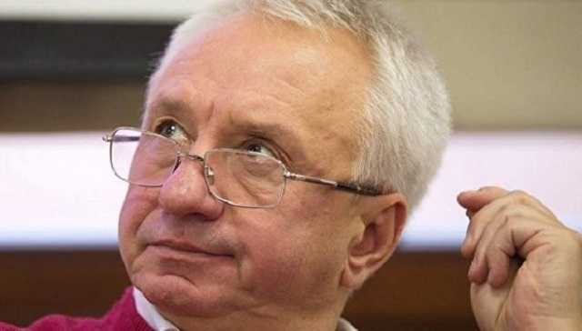 Перед национализацией «Ньюс-Вана» я бы рекомендовал начать с национализации «Облэнерго», «Облгазов», — Кучеренко