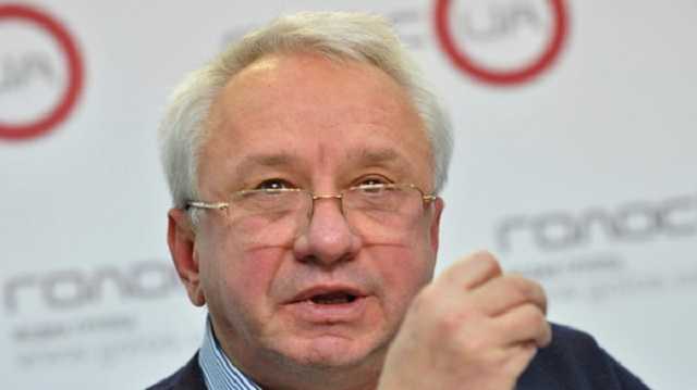 Парубій це папуас, на підтанцьовці у олігархів, — Кучеренко