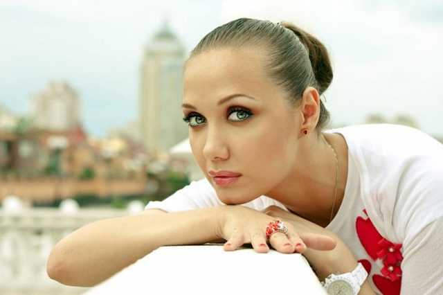 Тяжелобольная певица обратилась к украинцам с трогательной речью