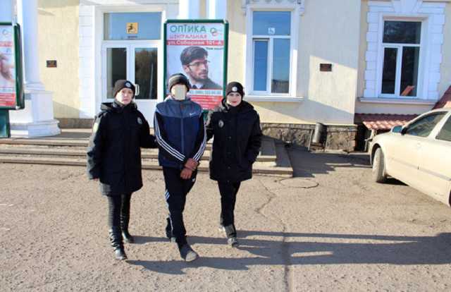 Подросток украл 5 телефонов и 15 планшетов в магазине Одесской области