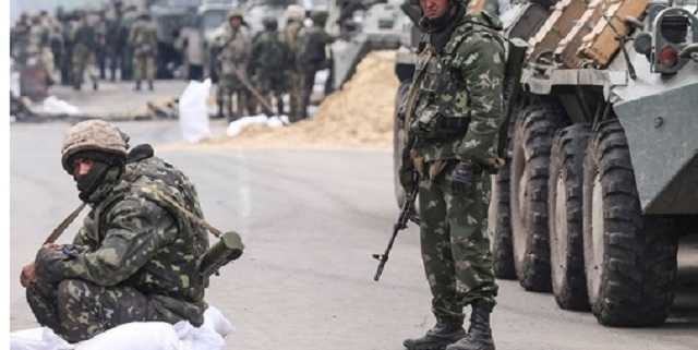 На Донбасс перебросили 200 российских офицеров