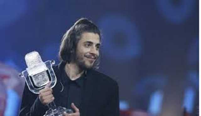 Победителю Евровидения в Киеве провели трансплантацию сердца, - СМИ