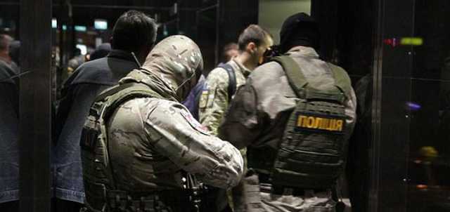 Закон «маски-шоу стоп»: освободится ли бизнес от давления силовиков