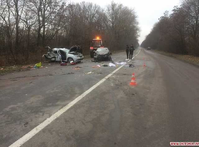 Жена погибла, муж задержан: полиция расследует жуткое ДТП на Житомирщине