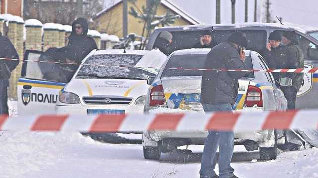 Расстрел в Княжичах: полицейские ждали, пока двое силовиков умрут