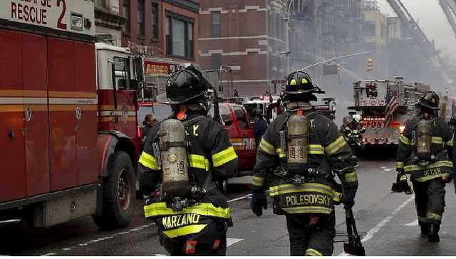 Дим, кров і труп: вибух на Манхеттені потрапив на відео