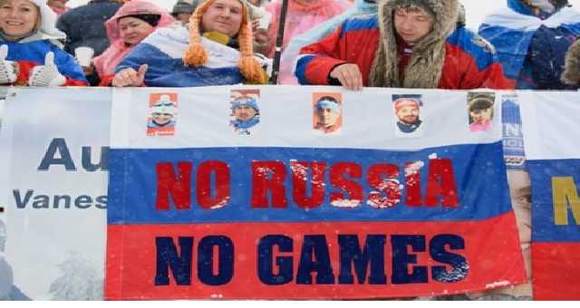 The Guardian: "Коллаборационисты и предатели": Россия объявляет войну запрету на использование флага и гимна на Олимпиаде