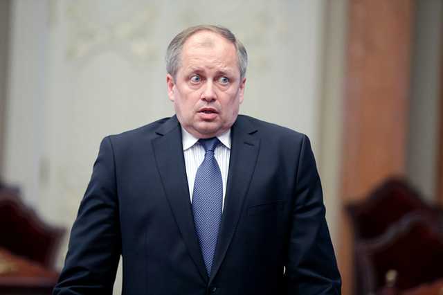 Скандальный глава Верховного суда ушел в отставку