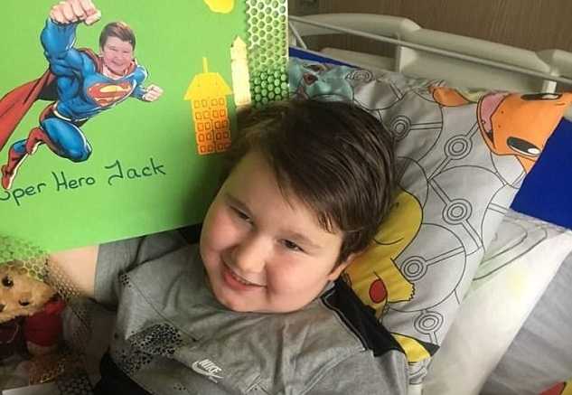 Хотел, чтобы мама убила: больной аутизмом мальчик оставил жуткую записку