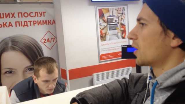 «Новая почта» отдала iPhone не тому клиенту: говорят, действовали по правилам