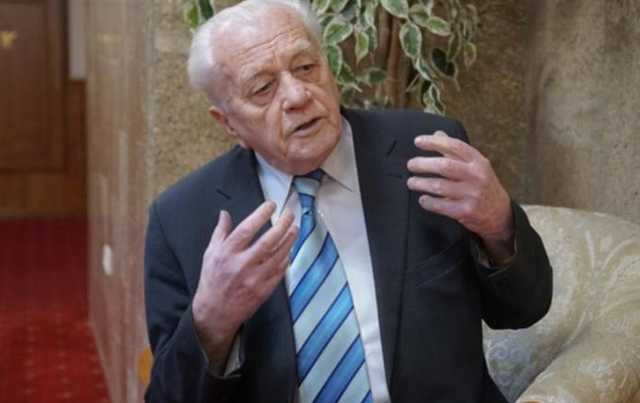 Степан Хмара: «Не чіпайте президента!» - кричать пригодовані малороси