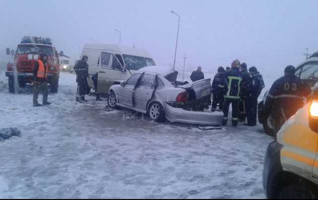 На Волыни в результате ДТП погибли 2 человека и еще 2 травмированы