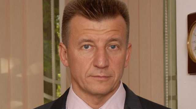 Устенко, який продавав соцпартію нарфронту – став власником півсотні земельних ділянок, фірм в Криму