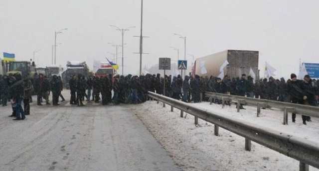 Аграрії перекрили магістральні дороги – вимагають змін у відшкодуванні ПДВ