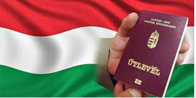 Будапешт раздал паспорта миллиону венгров за рубежом — Bloomberg