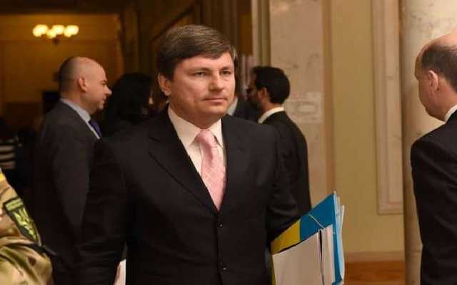 Голова фракції БПП переклав вину за штурм Жовтневого палацу на ... Тимошенко